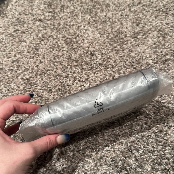 Victorias Secret Tech Wristlet BRAND NEW in original packaging! - Picture 7 of 8